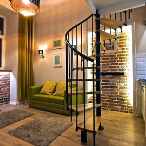 https://design-studio-na-kazimierzu.krakowhotelspoland.com